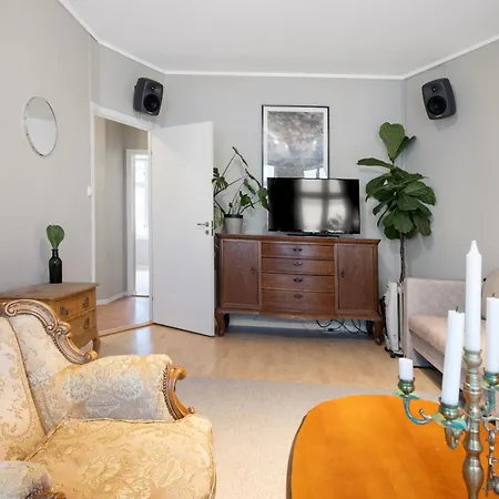 Spacious & Cozy Hideaway With Central Location Apartment Bergen