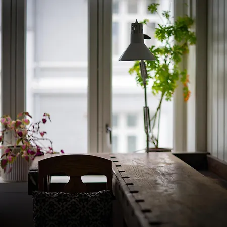 Spacious & Cozy Hideaway With Central Location Apartment Bergen