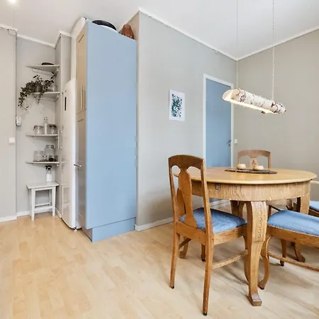 Spacious & Cozy Hideaway With Central Location