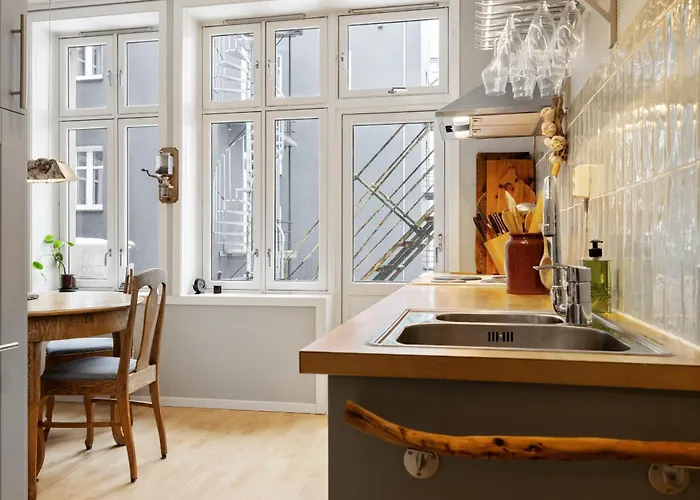 Spacious & Cozy Hideaway With Location